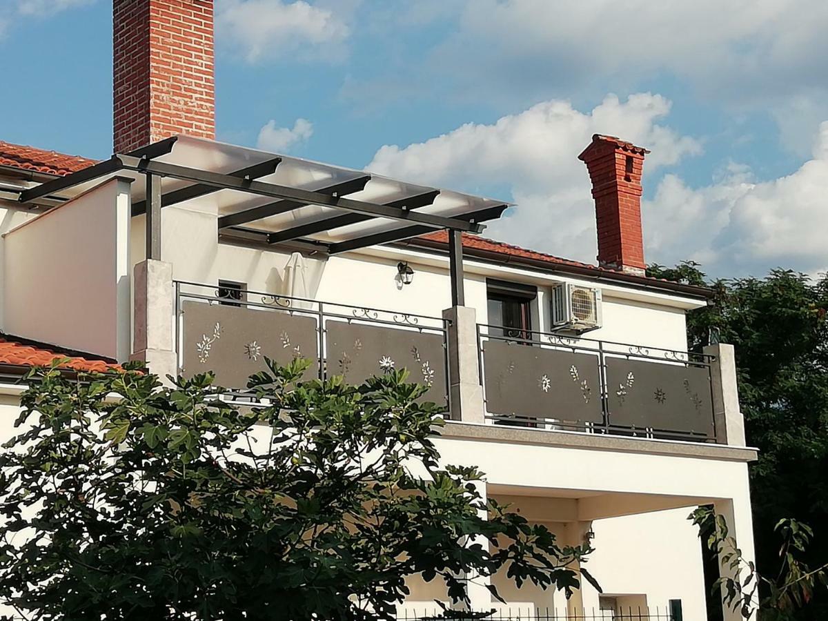 Apartmani Roberta Jurdani ภายนอก รูปภาพ