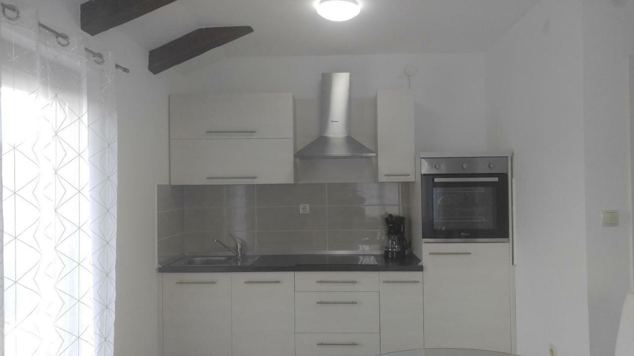 Apartmani Roberta Jurdani ภายนอก รูปภาพ